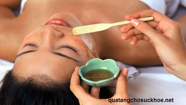 Sự Thật Vấn Đề Bôi Mật Ong Lên Mặt Thường Xuyên Có Tốt Không?